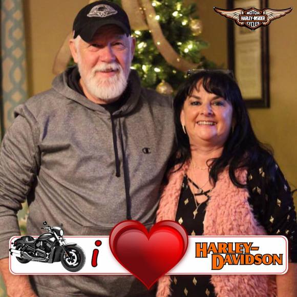 Meet your Posher, Lisa - Picture 1 of 1